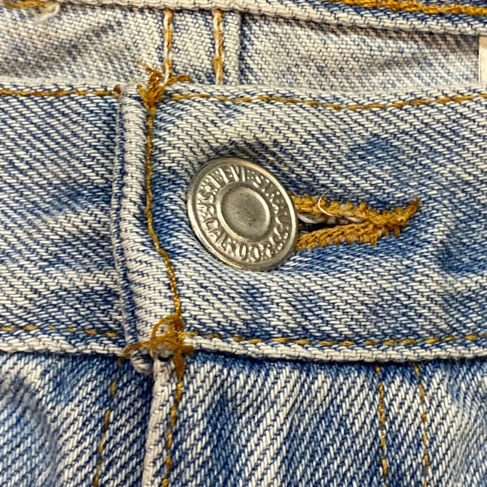 Levi's Vintage Mens W38 L30 Light Wash 505 Regular‎ Fit Straight Leg Jeans - Picture 2 of 10